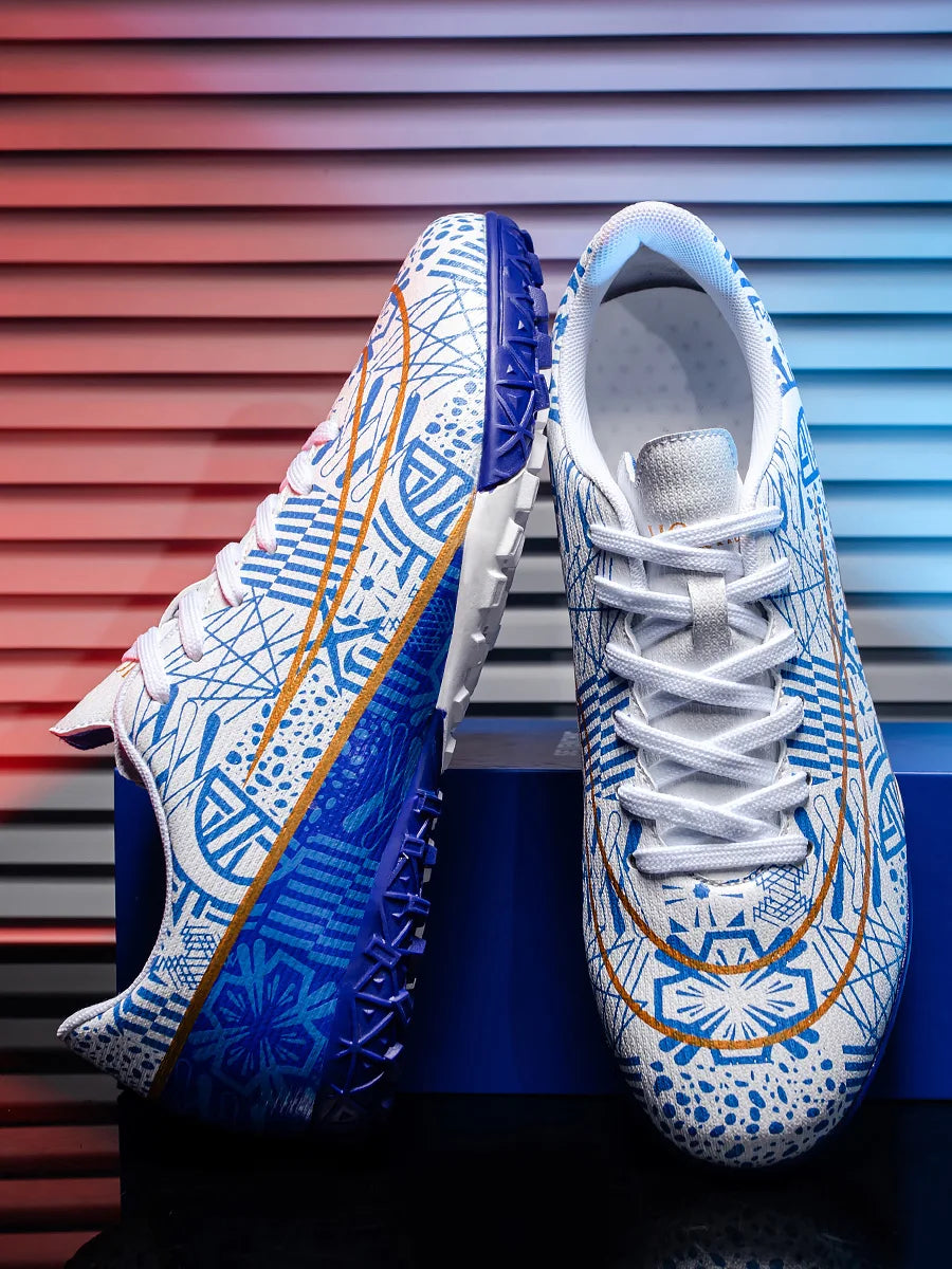 Popular low-top football boots breathable and non-slip